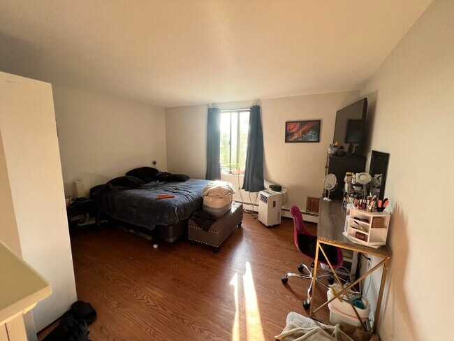 Building Photo - 46 Tremont St