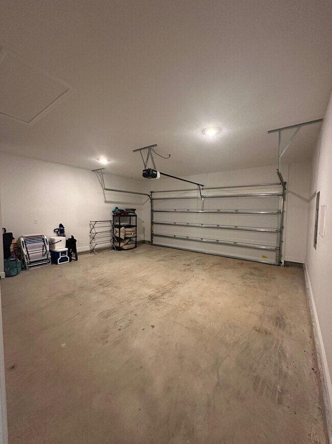 Building Photo - 7 Nest Ln