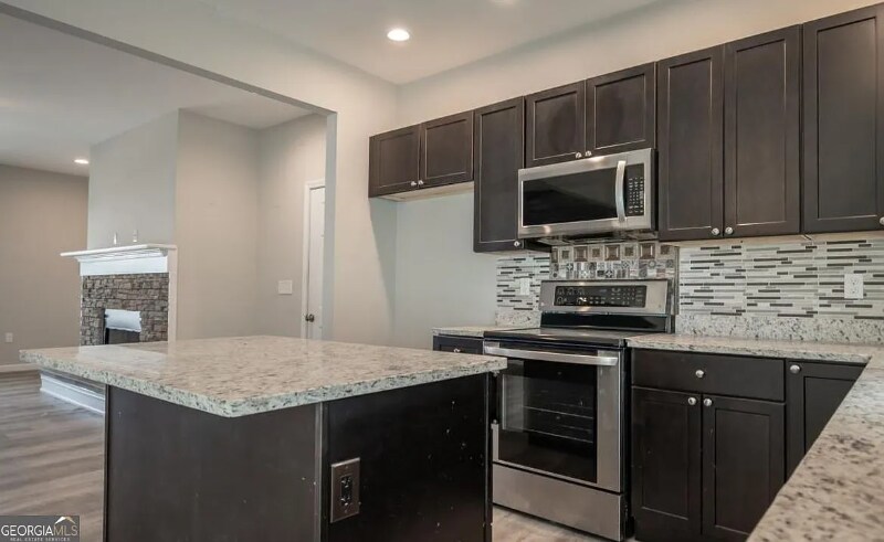 Building Photo - 2446 Remington Dr