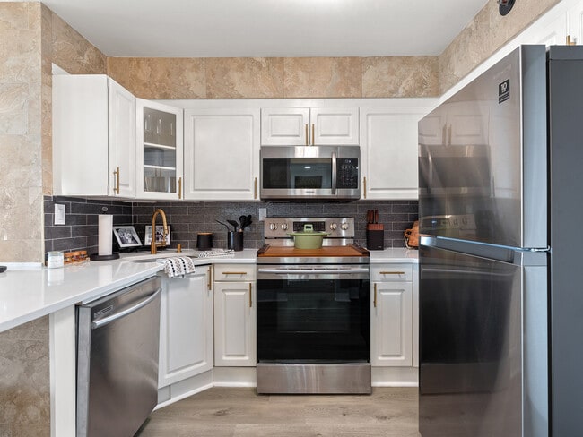 Building Photo - 2870 Pharr Ct S Northwest