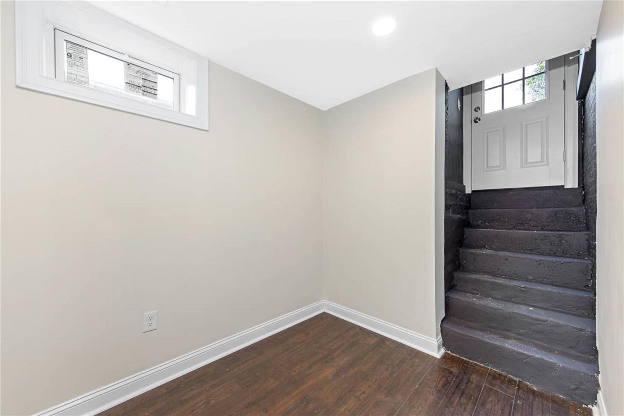 Building Photo - 75 Winchester St