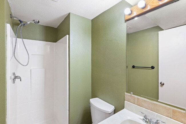 Building Photo - 2020 Independence Dr