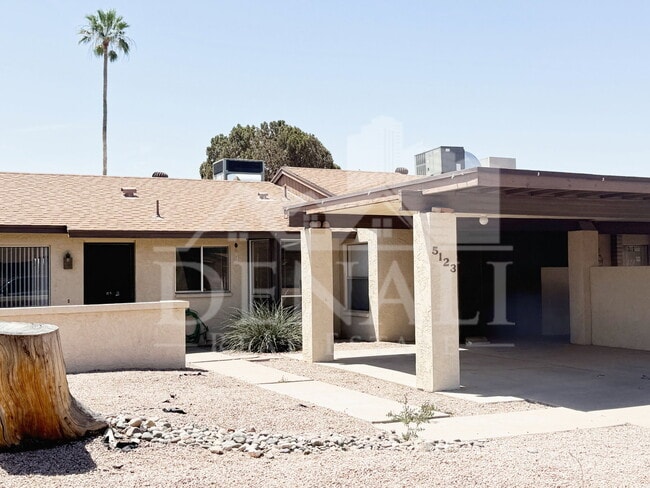 Building Photo - 5123 W Carol Ave