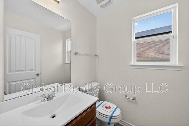 Building Photo - 11234 Amberina