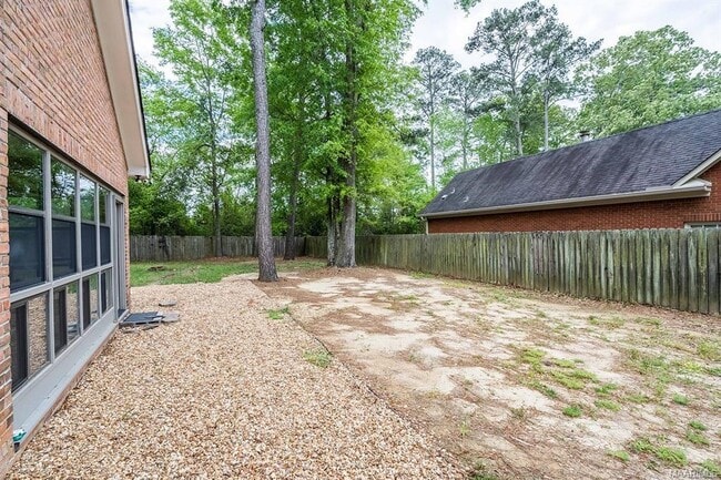 Building Photo - 7701 Halcyon Forest Trail