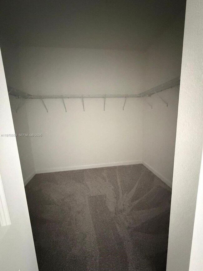 Building Photo - 2638 SE 9th St