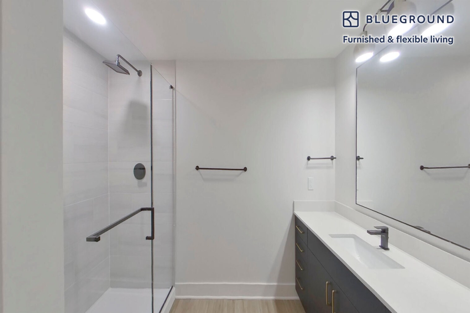 Building Photo - 1580 E 39th Ave