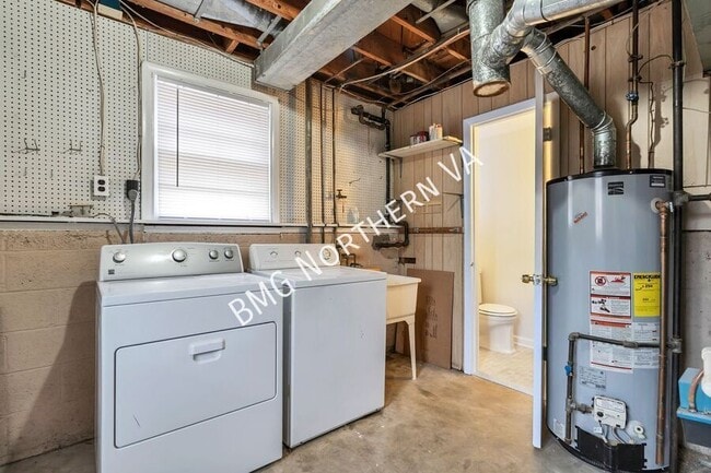 Building Photo - 5722 4th St S