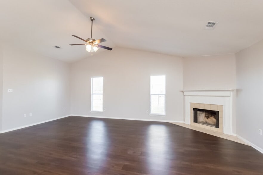 Building Photo - 7409 Dunbarton Dr