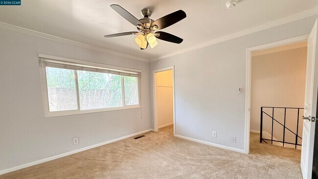 Building Photo - 394 Ilo Ln