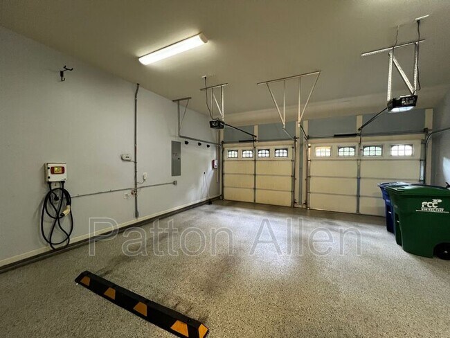 Building Photo - 85 Gray Duster Cir