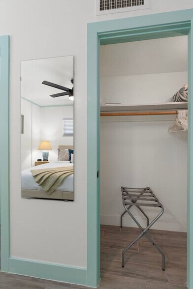 Building Photo - 1407 E McKinley St