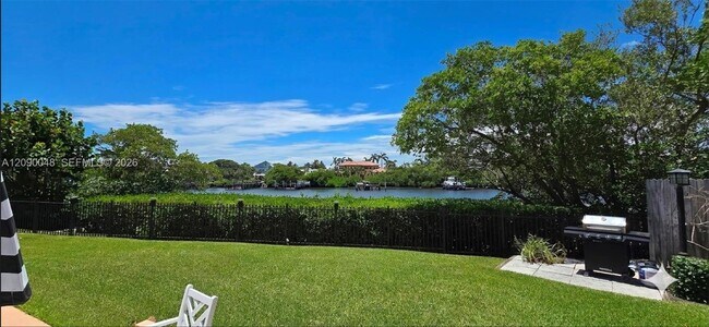 Building Photo - 3605 S Ocean Blvd