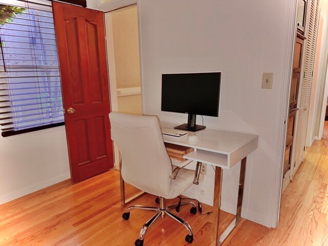 Building Photo - 11447 Biona Dr