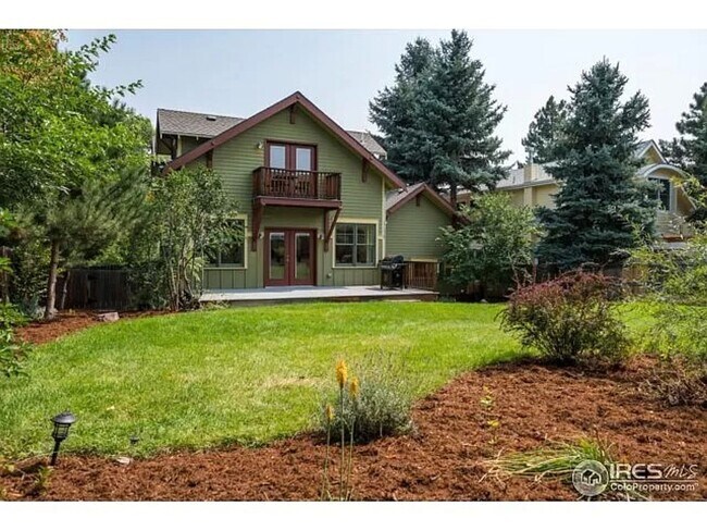 Building Photo - Charming Craftsman Gem Near McKinley Park