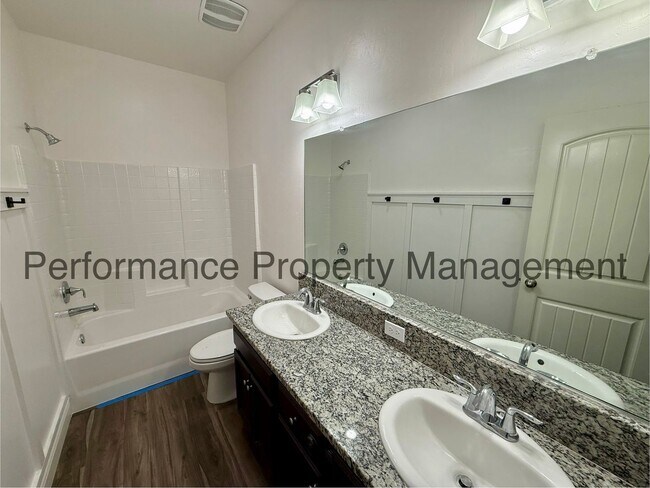 Building Photo - Charming 4 Bed/2 Bath SW Home w/ Solar & $0 Deposit Option