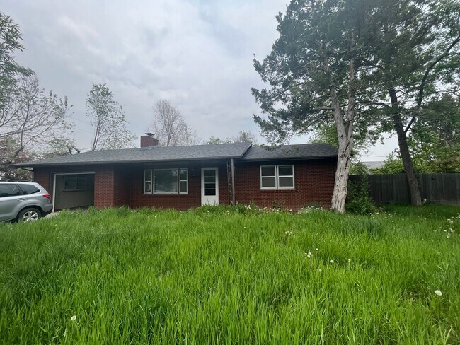 Primary Photo - Cute Home in Laporte