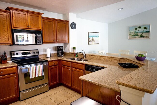 Building Photo - 4065 Crockers Lake Blvd