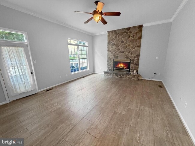 Building Photo - 12519 Royal Crown Dr