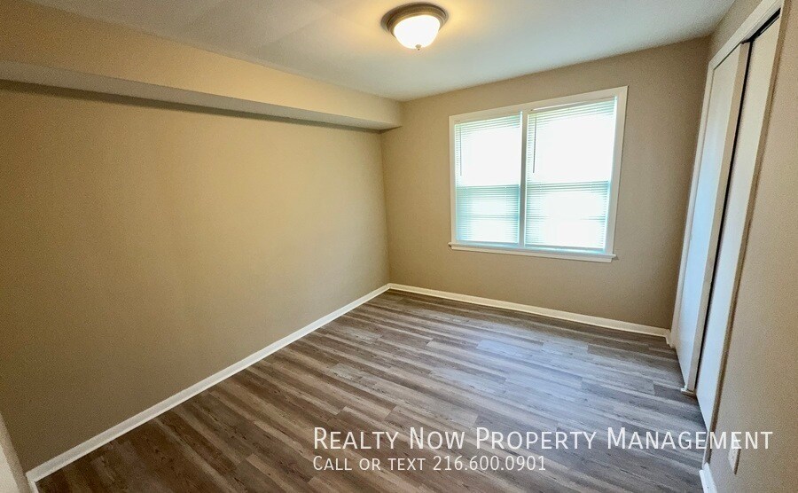 Building Photo - 2817 Noble Rd