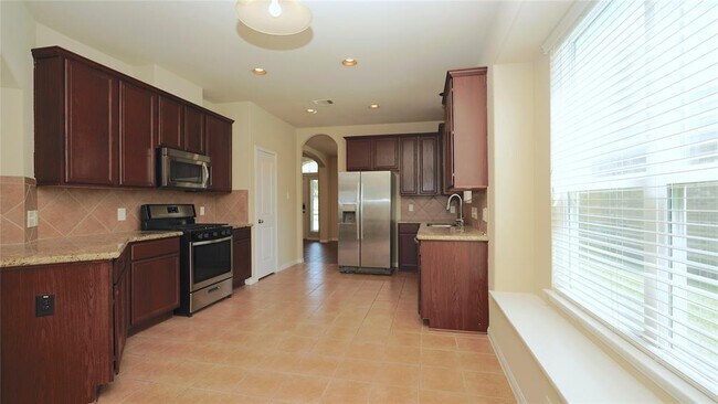 Building Photo - 24715 Colonial Elm Dr