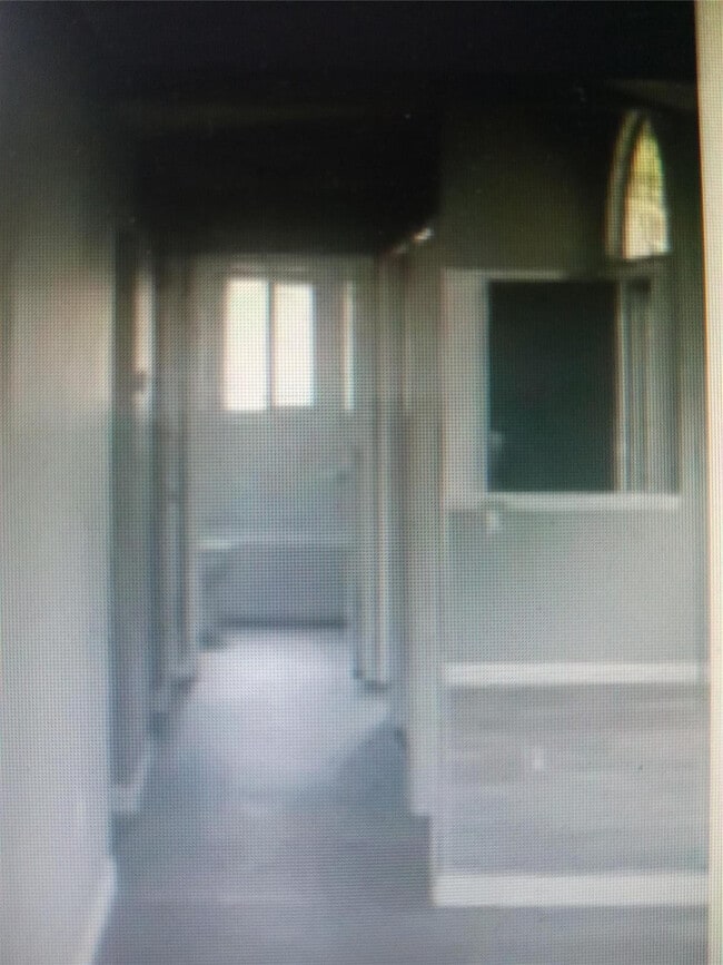 Building Photo - 108 Greentree Ln