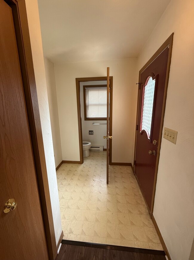 Building Photo - 3131 Shellers Bend