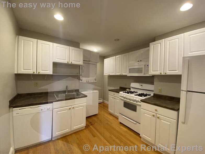 Primary Photo - 350 Allston St