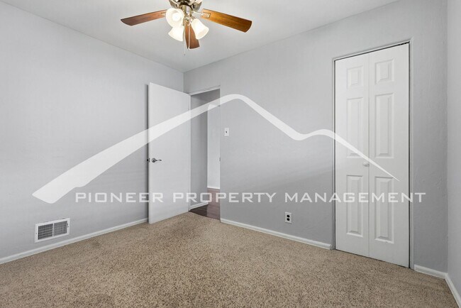 Building Photo - Updated Home on Corner Lot with Beautiful Landscaping!