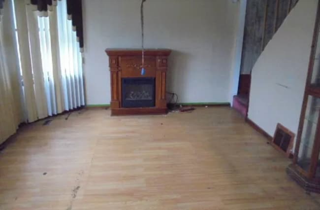 Building Photo - Spacious 4BR Single-Family Home – Renovate...
