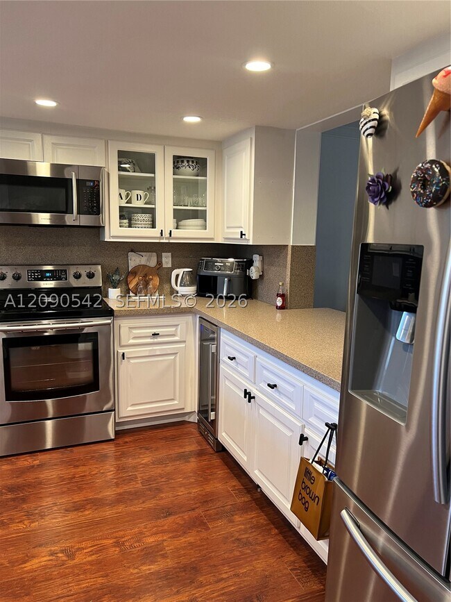 Building Photo - 141 SW 96th Terrace