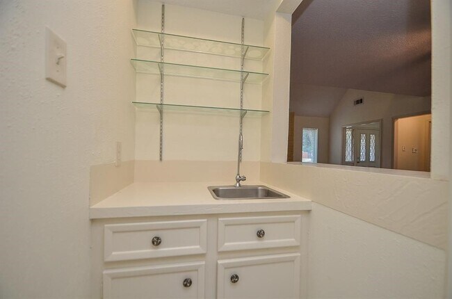 Building Photo - 4811 Wind Chimes Dr