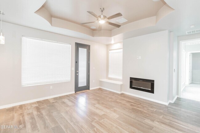 Building Photo - 864 Lemington St