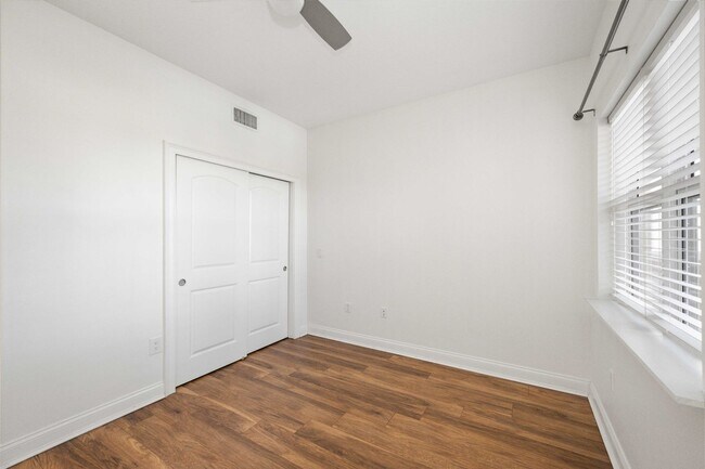 Building Photo - 606 Riviera Dunes Way
