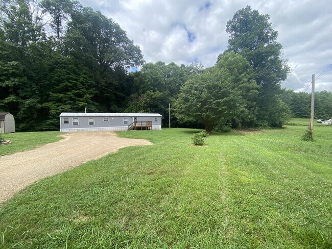 Building Photo - 130 Horse Creek Park Rd