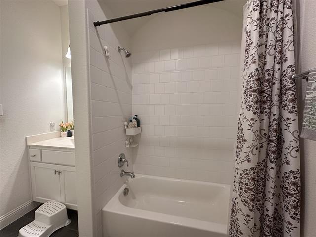 Building Photo - 7032 Mapleshade Way