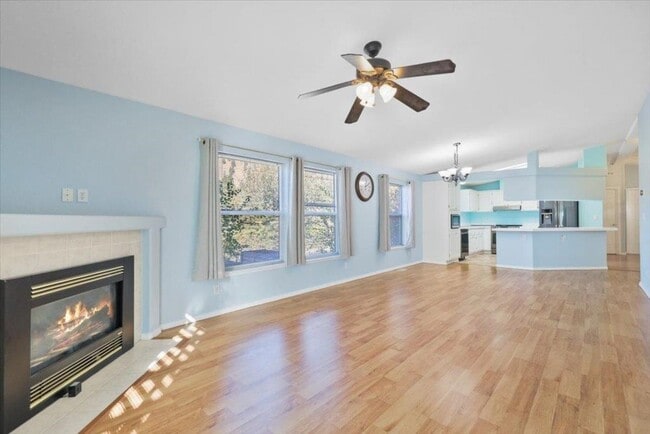 Building Photo - South Sunny Creek Circle