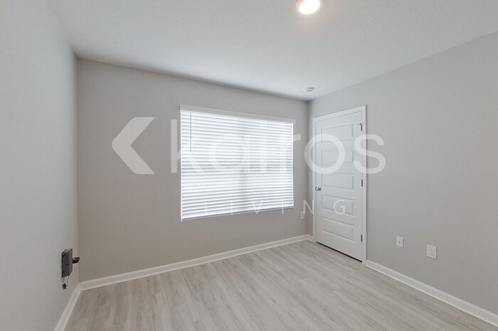 Building Photo - 112 Swallowtail Ln