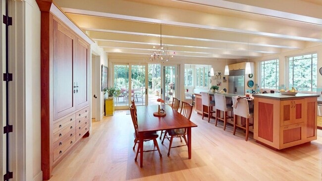 Building Photo - 76 Tamalpais-
