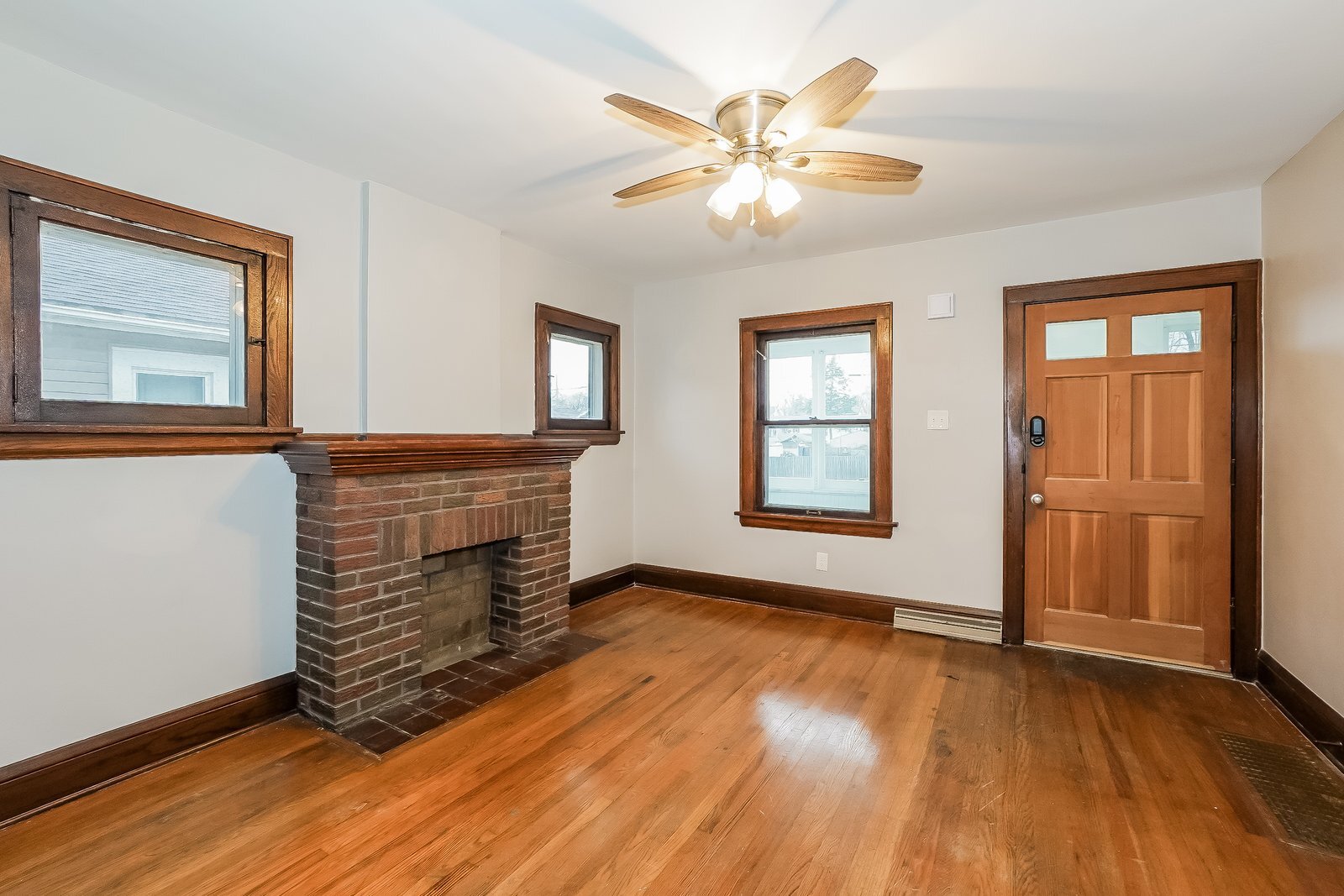 Building Photo - 1125 Neptune Ave