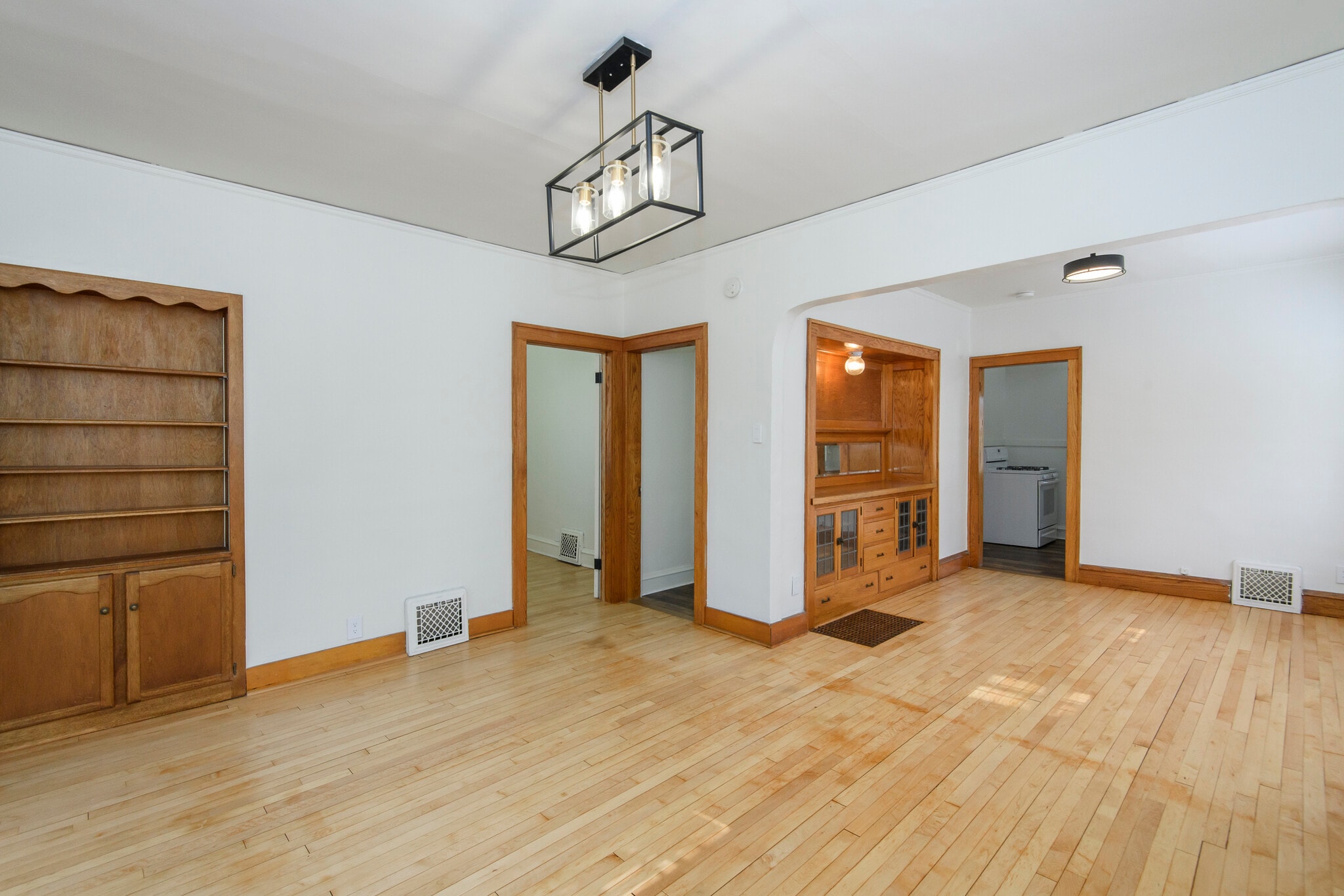 Building Photo - 2028 S 85th St