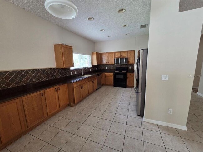 Building Photo - 14955 Hawksmoor Run Cir