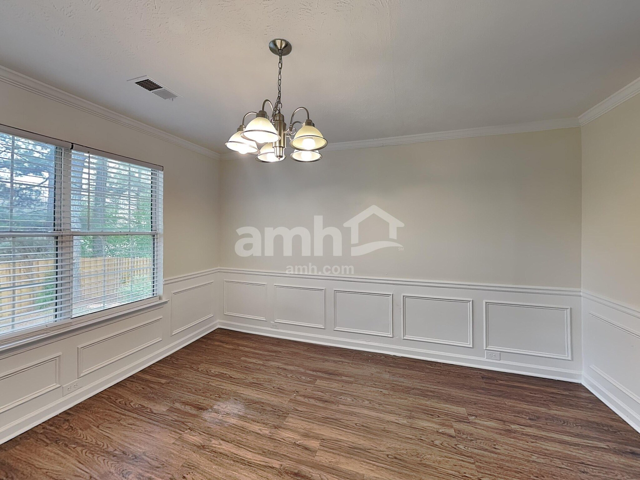 Building Photo - 4238 Brighton Way NW