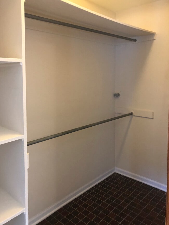 Building Photo - 1430 N Dearborn St