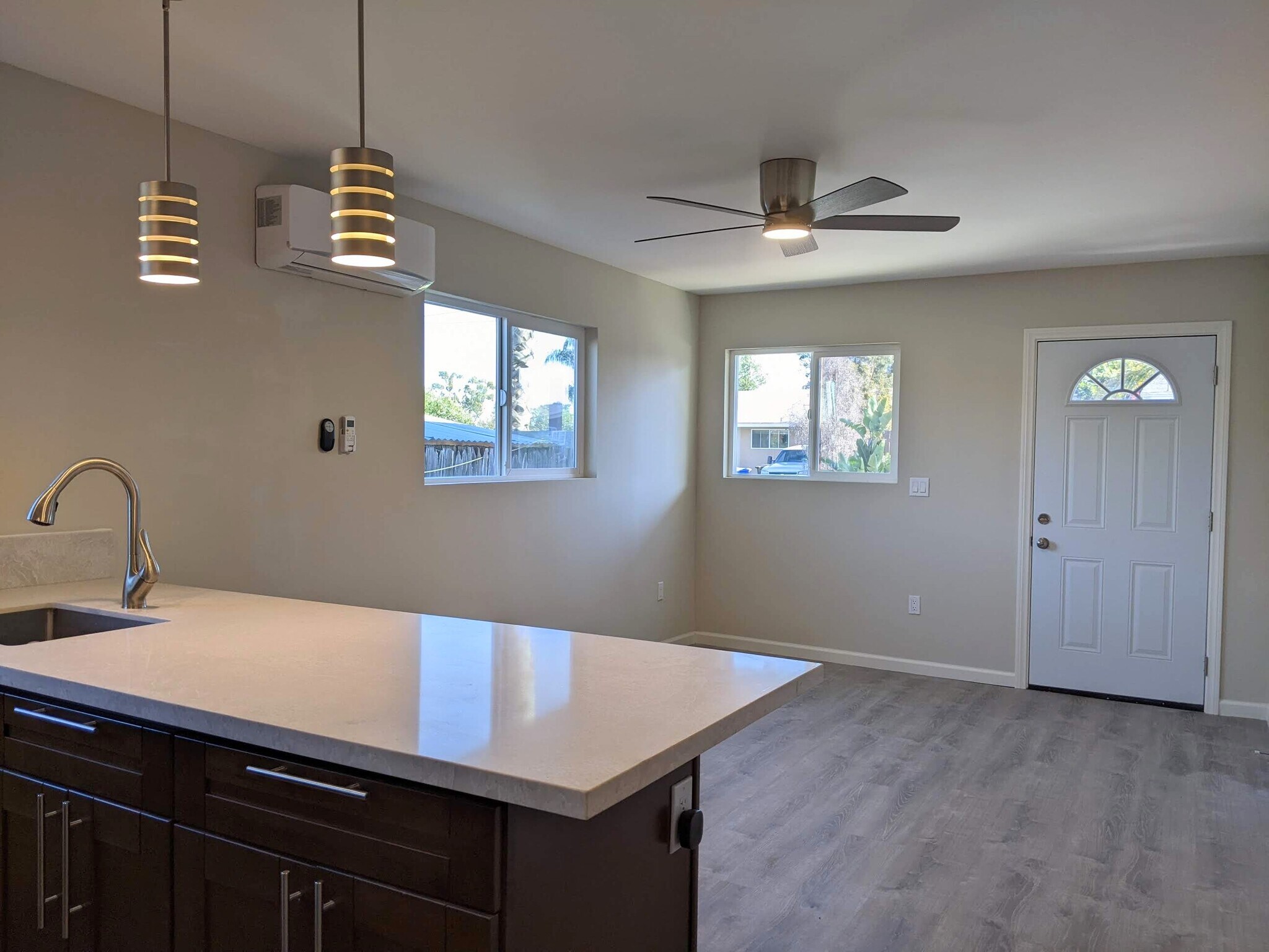 Building Photo - 6520 Acorn St