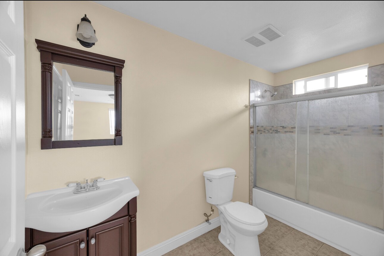 Building Photo - 343 E 37th St