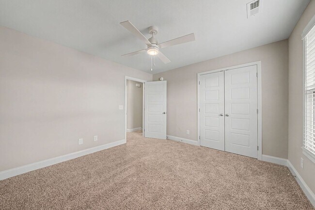 Building Photo - 366 Galway Dr