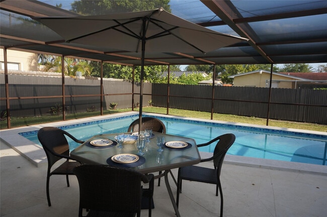 Building Photo - 9220 SW 56th St