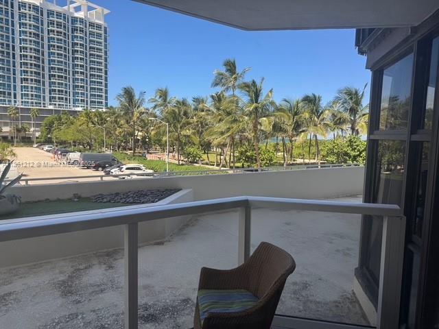 Building Photo - 6423 Collins Ave