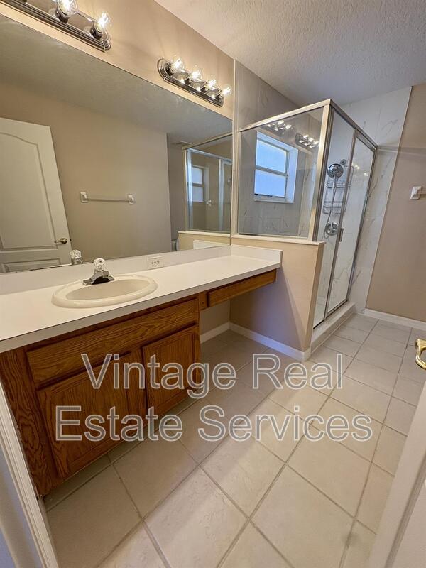 Building Photo - 13029 Bridleford Dr